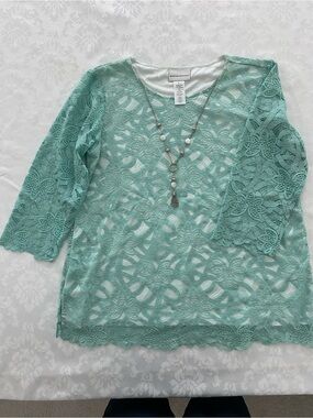Alfred Dunner Mint Green Lace Overlay Tunic Top